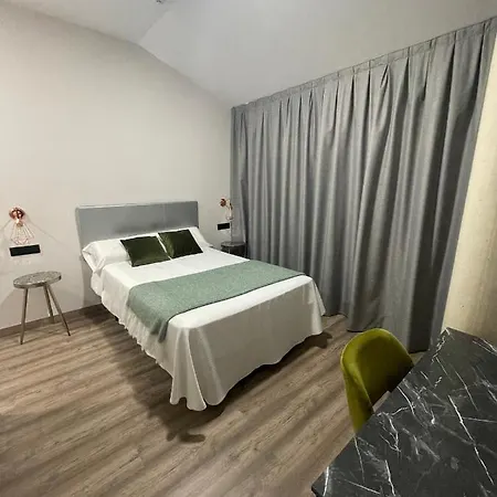 מלון Hotel Ibi