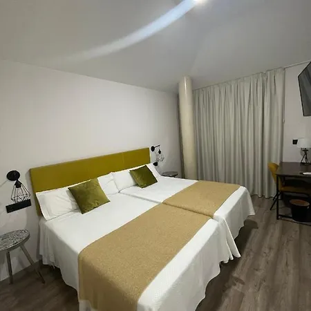 Hotel Ibi 3*