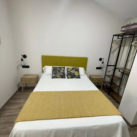 מלון Hotel Ibi