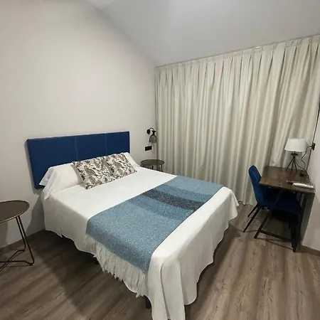 מלון Hotel Ibi