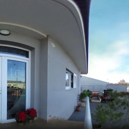 Hotel Ibi Ξενοδοχείο