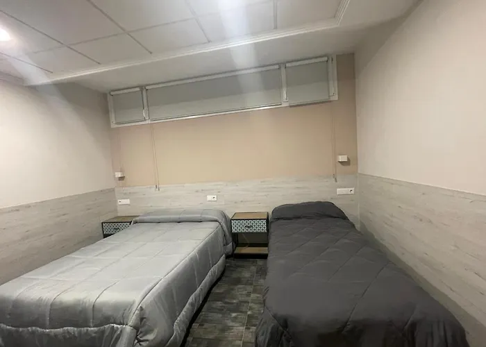 Hotel Ibi فندق 3*