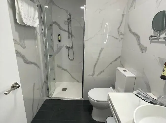 فندق Hotel Ibi 3*